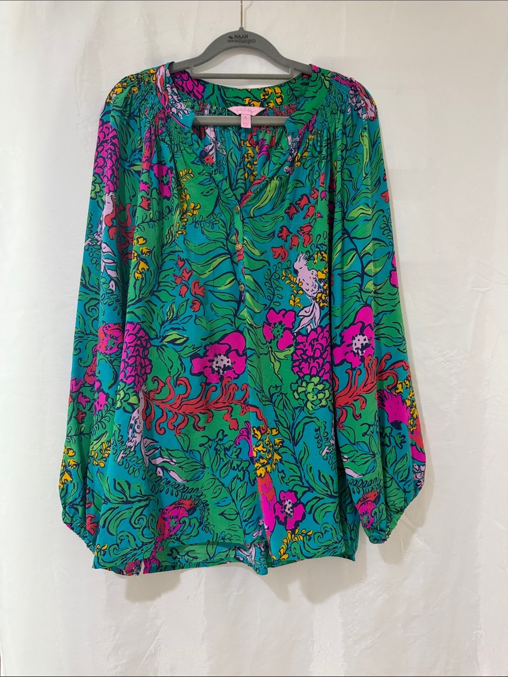 Lilly Pulitzer XL Silk  Elsa Shirt Shake Your Tail Feathers